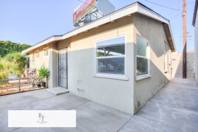 Foto del edificio - Adorable 1 Bed / 1 Bath Remodeled Home in ...