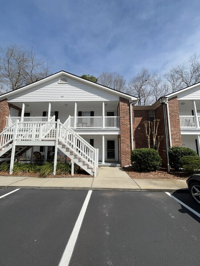 Foto del edificio - 157 Egret Run Ln