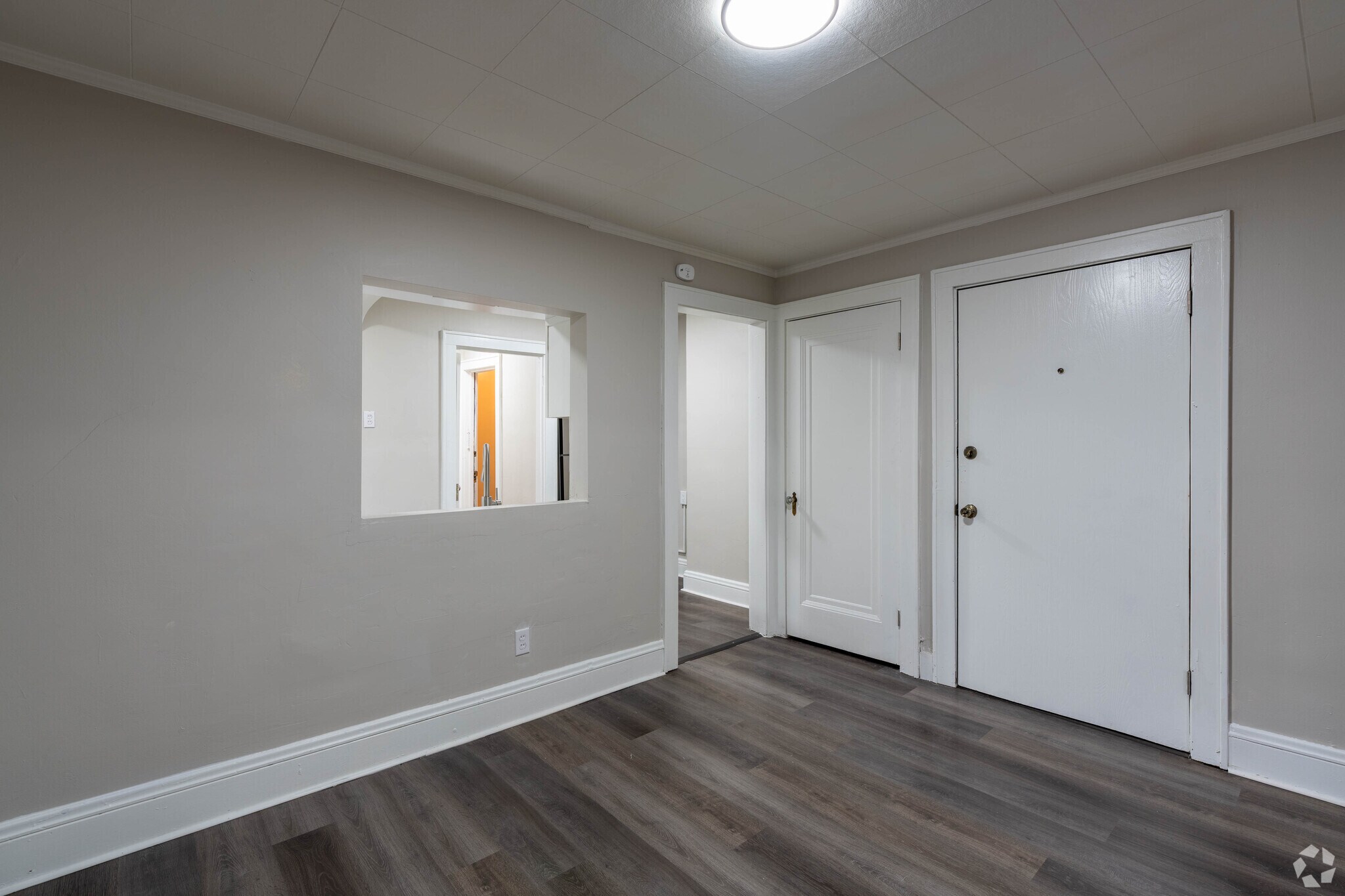833 Brown St – photo 3