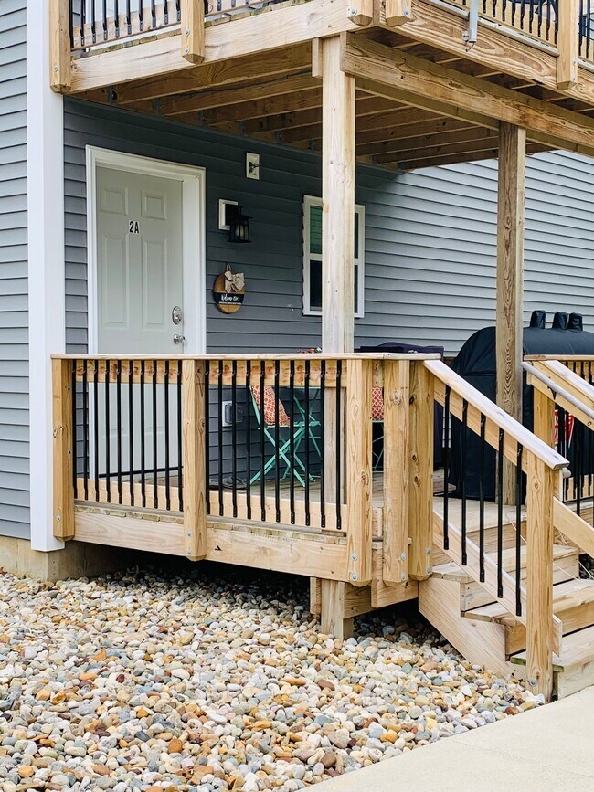 209 Morningside Dr Unit 2B, Leslie, MI 49251 Apartments in Leslie, MI