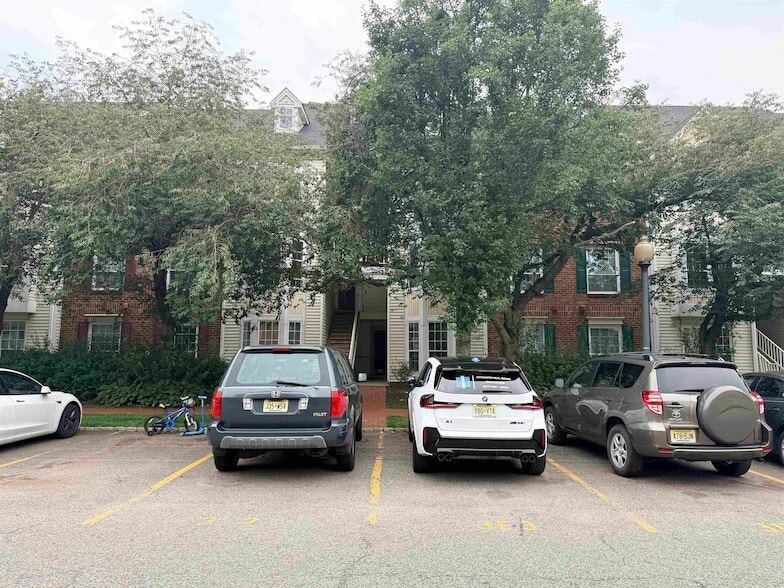 Photo - 31 Cherry Street Unit G1