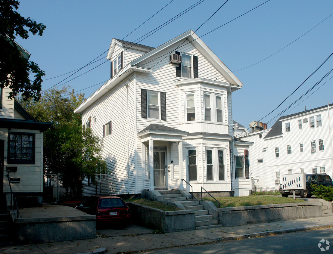 Primary Photo - Bradford Street Apartments