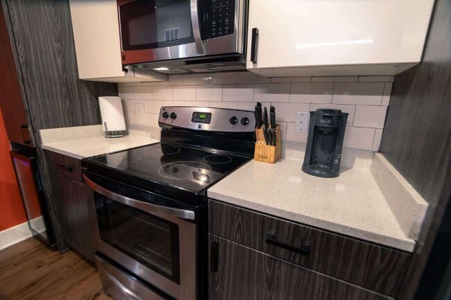 Foto del edificio - 2470 Cheshire Bridge Rd NE