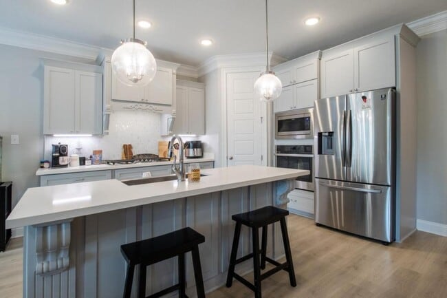 Building Photo - 10608 Wren Grv