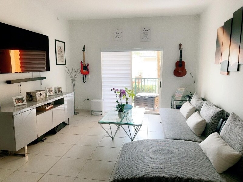 Foto principal - 7220 NW 114th Ave