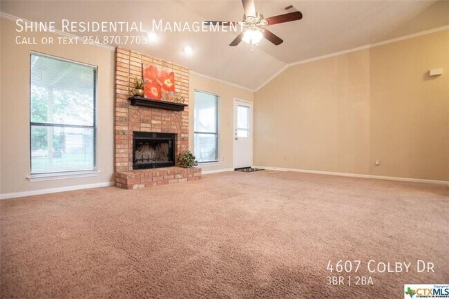 Foto del edificio - 4607 Colby Dr