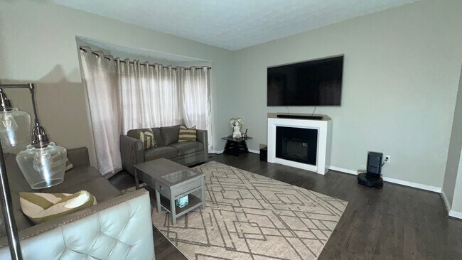 Building Photo - 154 Leeds Creek Cir