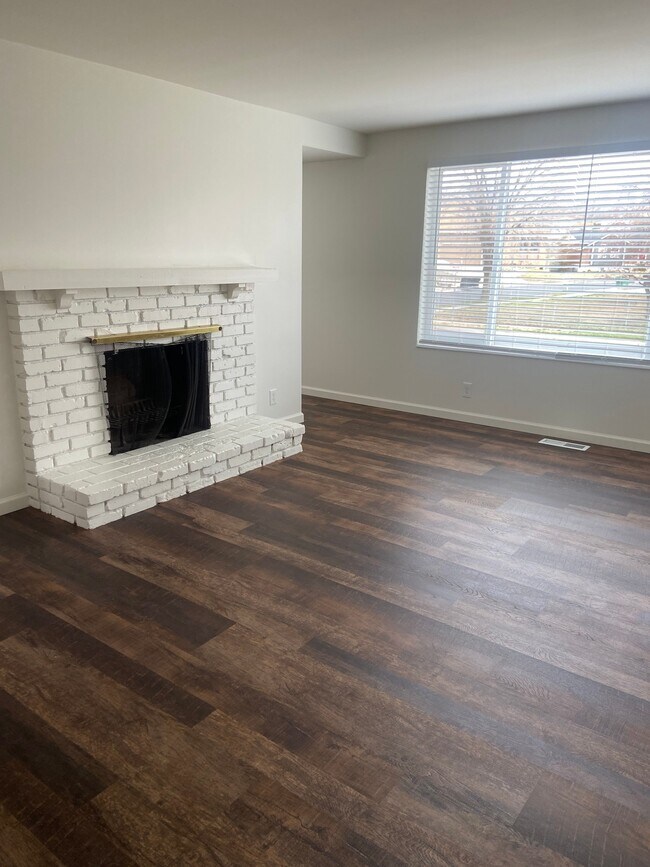 Hillside Park Apartments in Murray, UT