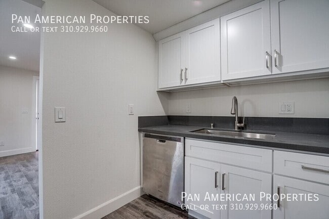 Photo - 6623-6624 Crenshaw Blvd Apartment