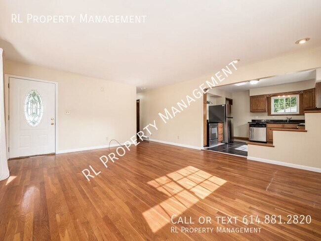 Building Photo - Beautiful 5 Bedroom 2 Full Bathroom home l...