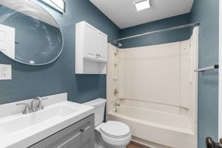 Foto del edificio - 404 N Superior St