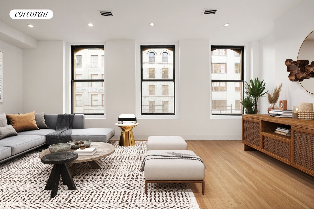 Foto principal - 32 N Moore St