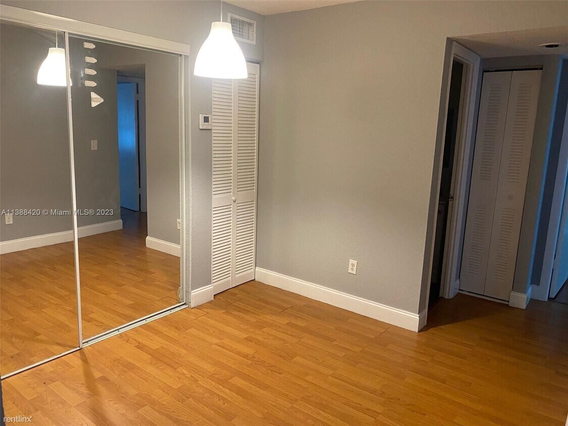 Primary Photo - 2 br, 2 bath Condo - 8301 SW 142nd Ave Apt...