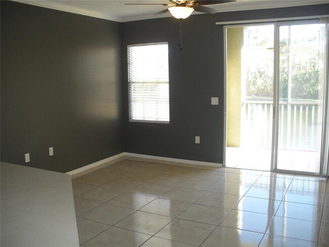 Building Photo - 5552 Bentgrass Dr