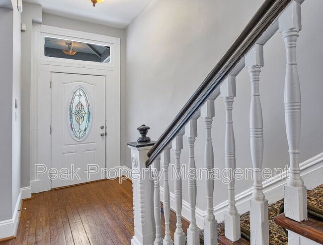 Foto del edificio - 2122 E Marshall St