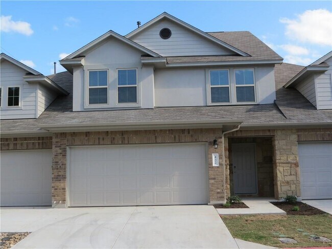 Building Photo - 2304 S Lakeline Blvd