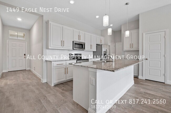 Foto del edificio - 1449 Eagle Nest Dr