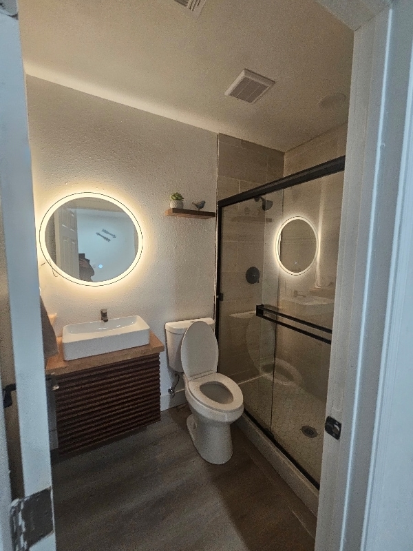 Foto del edificio - 2136 Cascade St