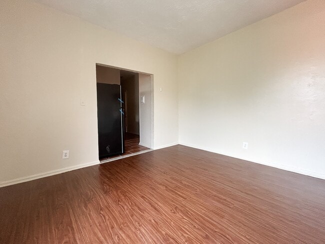Building Photo - 973 Aldus St