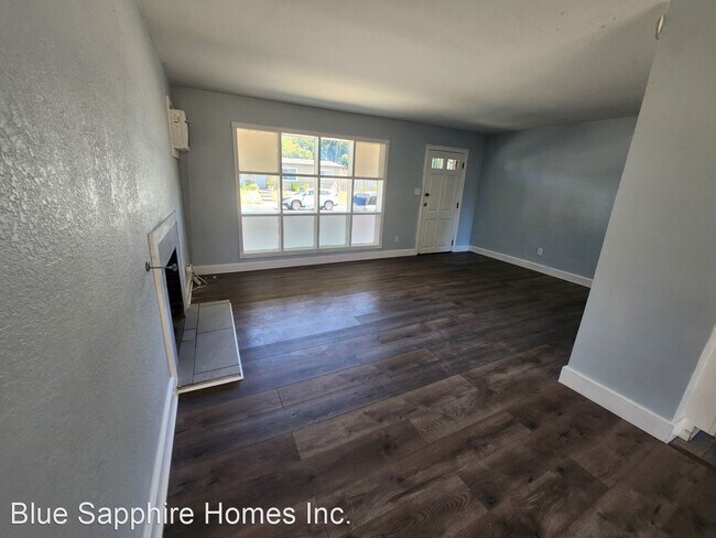 Building Photo - 3 br, 1 bath House - 2707 Broadmoor Ave
