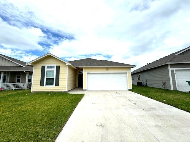 Foto principal - 1904 Estes Flats Dr