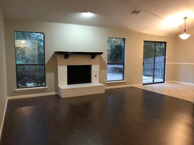 Foto del edificio - 6311 Twinhill Dr