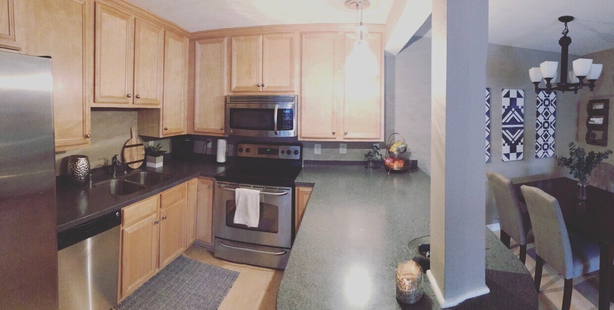 Foto principal - 1108 N Milwaukee St