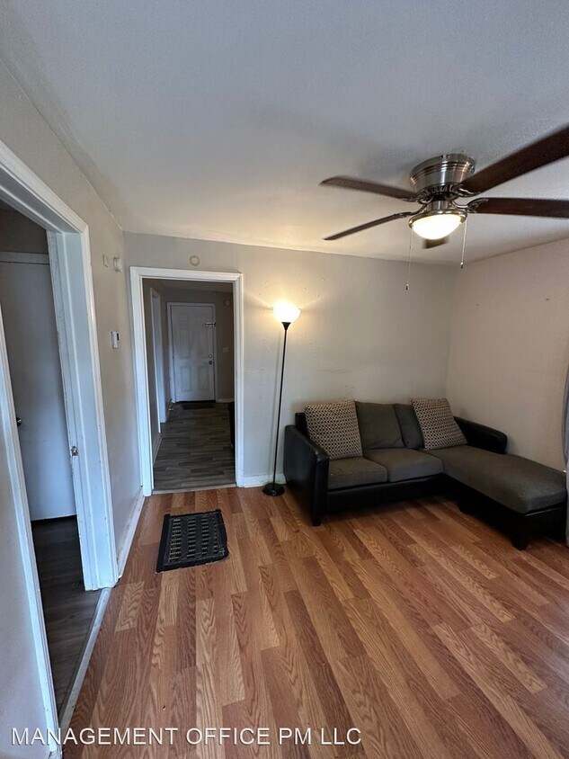Primary Photo - 2 br, 1 bath House - 619 Shady Ave