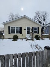 Building Photo - 207 Broad St