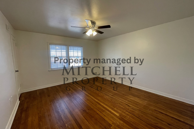 Building Photo - Cute 2 bed 1 bath you don't want to miss!