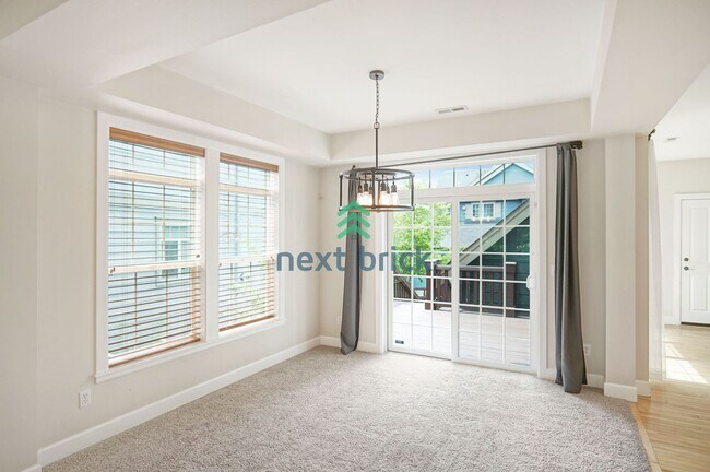 Foto del edificio - Stunning 3 Bed 2.5 Bath for Rent in Issaquah!
