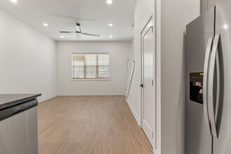 Interior Photo - Flyway Crossings