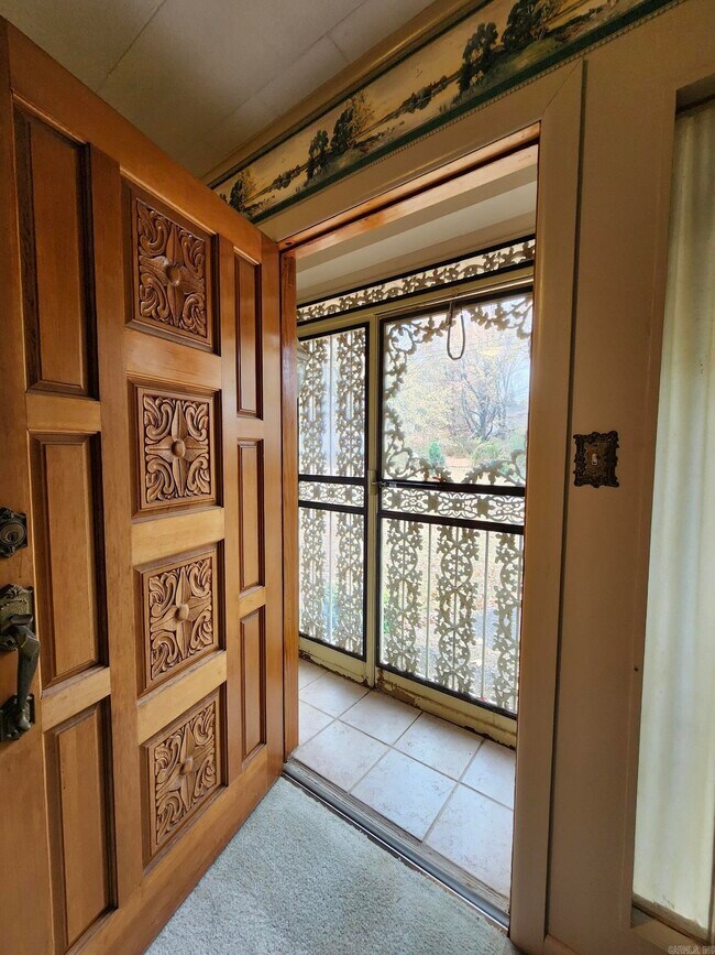 Foto del edificio - 1402 Loberg Ln