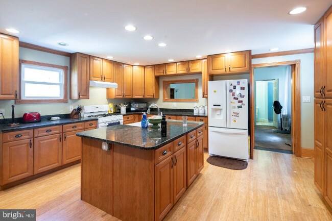 Building Photo - 4021 Powelton Ave