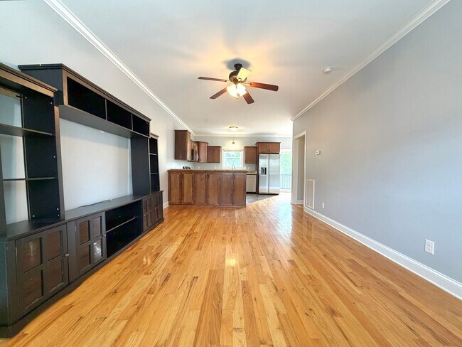 Foto del edificio - 90 Promontory Ln