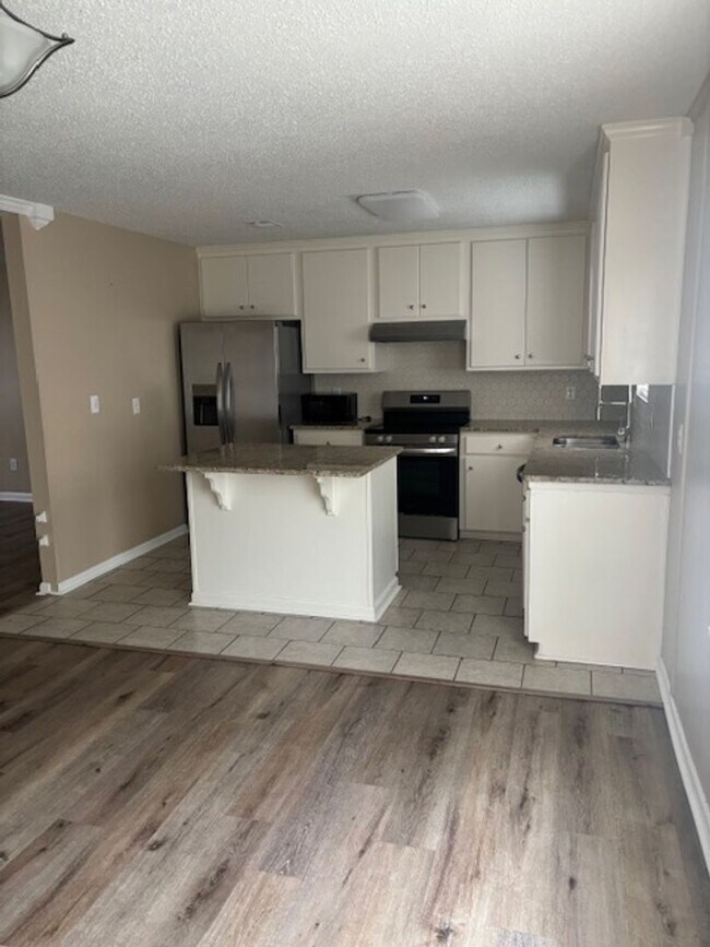 Foto del edificio - Available Now, Remodeled Ranch Home located in Hephzibah