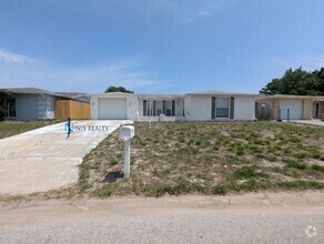 Building Photo - 7821 Birchwood Dr