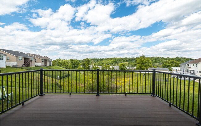 Foto del edificio - 351 Timber Valley Trail