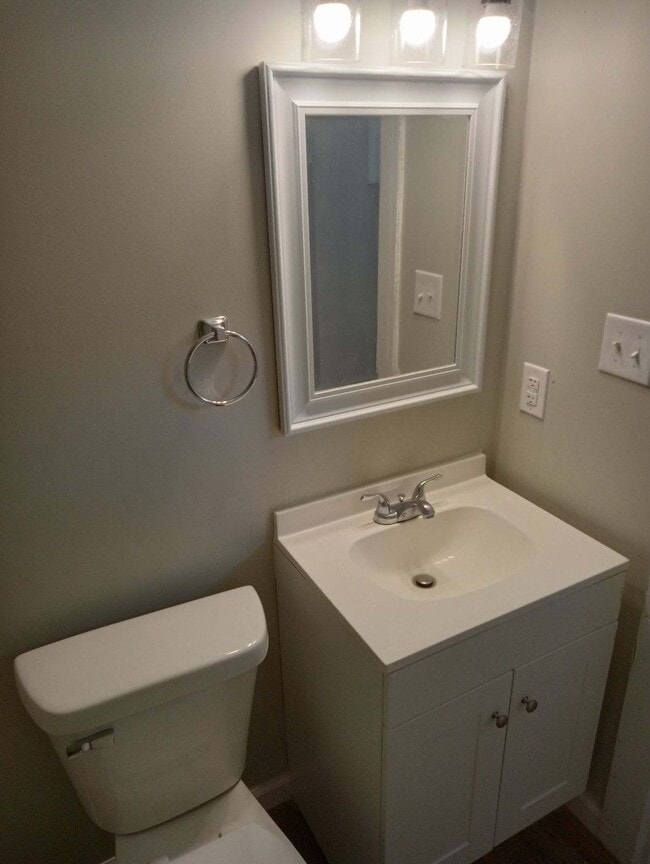 Building Photo - 1222 Broadway