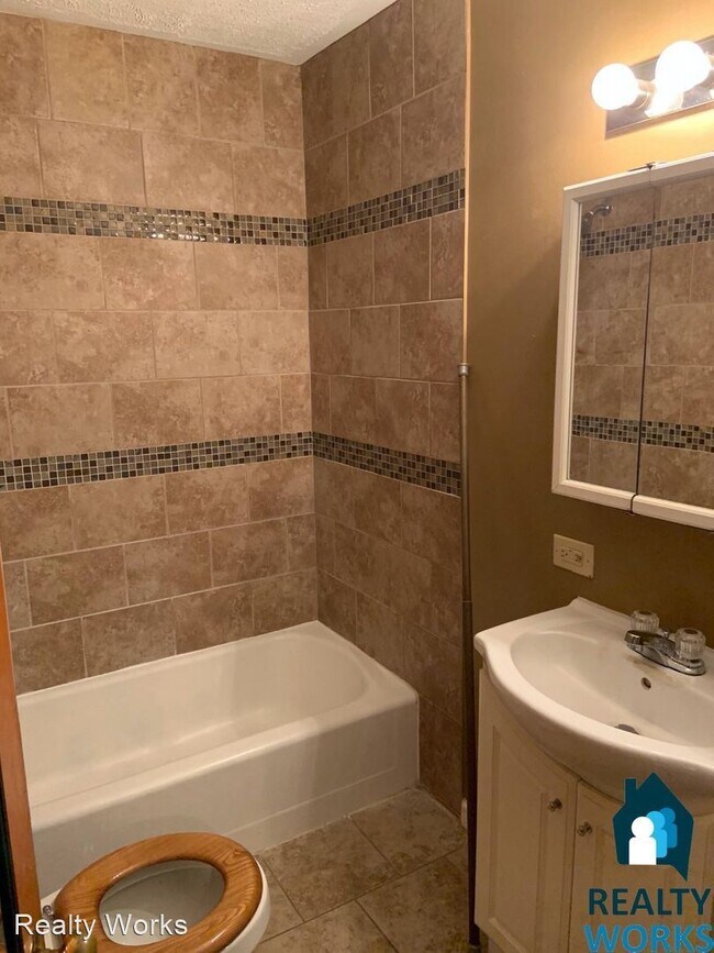 Foto del edificio - 3 br, 2 bath House - 5505 Sumner