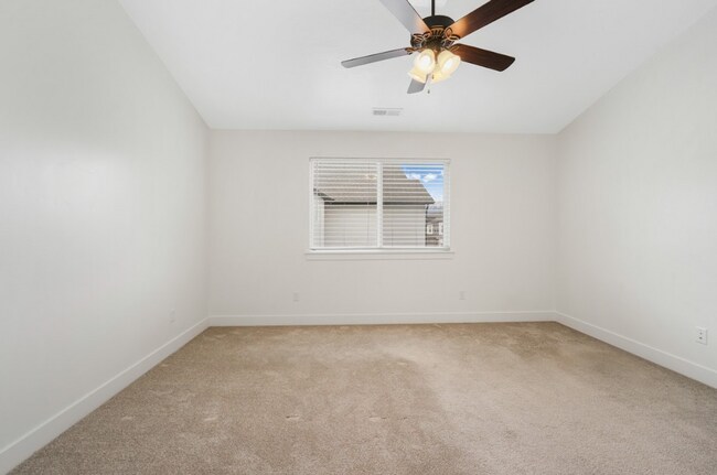 Building Photo - Now Leasing: 4-Bed, 2.5-Bath Home in Viney...