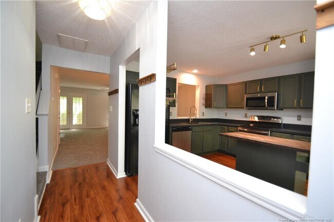 Foto del edificio - 308 Black Bird Ct