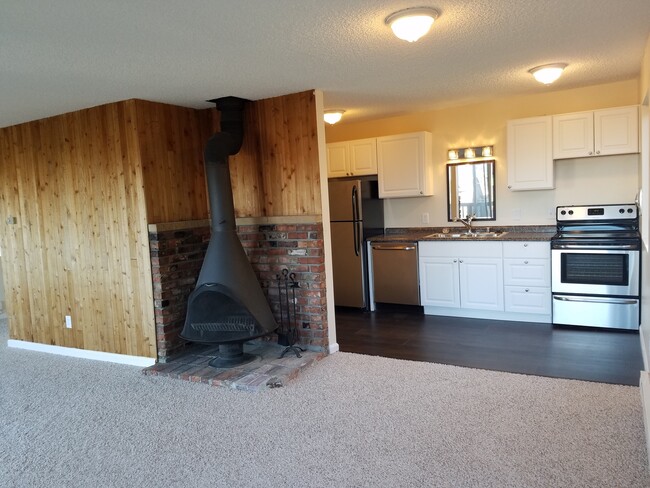 Building Photo - 1948 8th Ave W