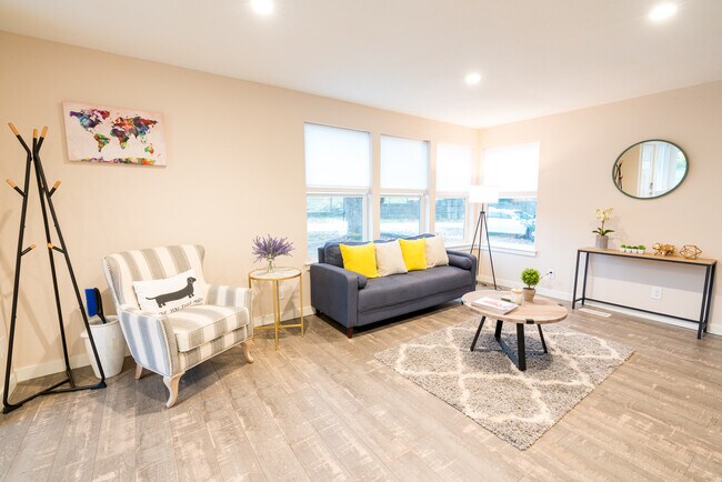 Foto del edificio - 8985 SW Center St