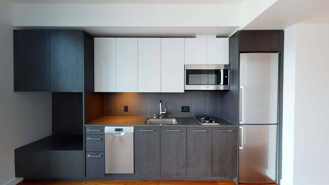 Interior Photo - 399 Fremont