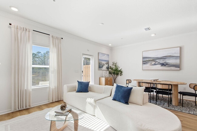 Building Photo - 4246 Lost Bay Dr