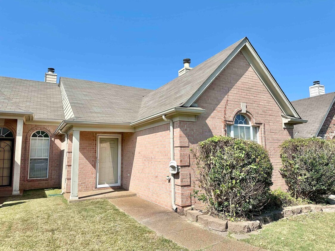 Primary Photo - 6876 Wrigley Dr