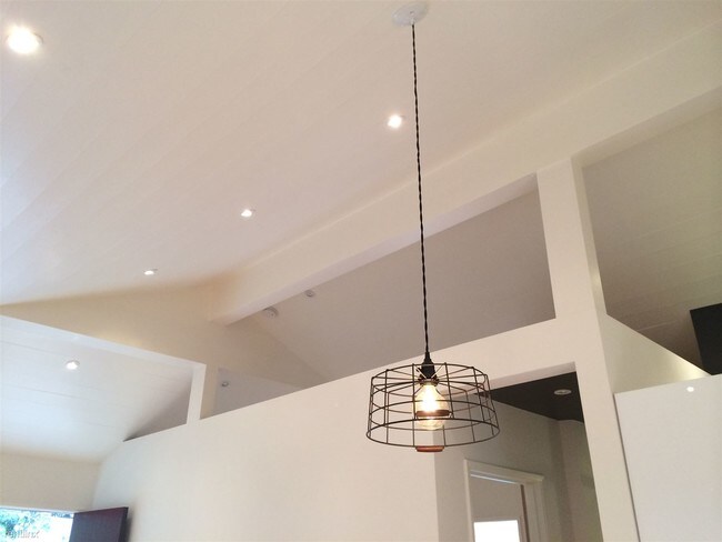 Foto del edificio - 1 br, 1 bath  - 2134 Griffith Park Blvd