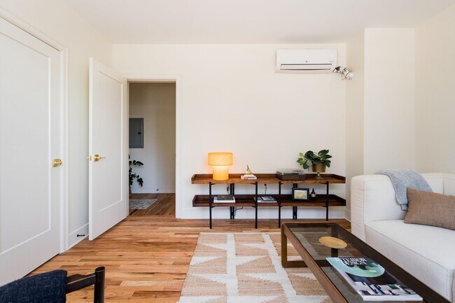 Foto del edificio - Sterling Apartments