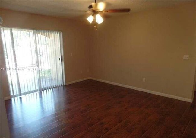 Foto del edificio - 5550 NW 61st St